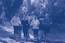 Walking/Nordic Walking/Laufen 51 Lauftreffs Die Verbesserung der Ausdauer mit Hilfe eines dosierten Laufprogramms ist als wirkungsvolles Gesundheitstraining anzusehen.