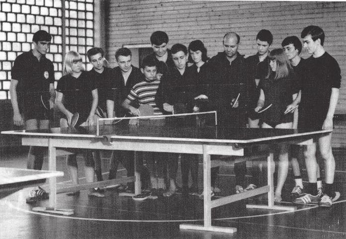 Tischtennis Es begann alles mit einem requirierten Tisch in den Kriegswirren 1945.