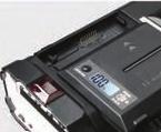 Hinweise zum Umgang mit dem Akku Bitte beachten Sie die folgenden Hinweise für eine optimale Funktionsweise Ihres Akkus. Nutzen Sie zum Laden nur das Original SMDV BRiHT-360 Battery Charger Ladegerät.