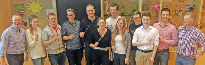 Anfang Februar fand in Zederhaus der Kapellmeister-Schnupperkurs statt. An diesem Wochenende konnten Grundlagen in Musiktheorie, Gehörbildung und Dirigieren erworben werden.