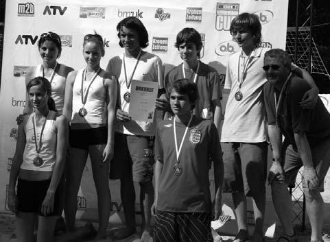 In den Landesbewerben des Vorarlberger Volleyball Verbandes erreichte man bei den Mädchen sowohl im U13- als auch im U15-Bewerb Silber.