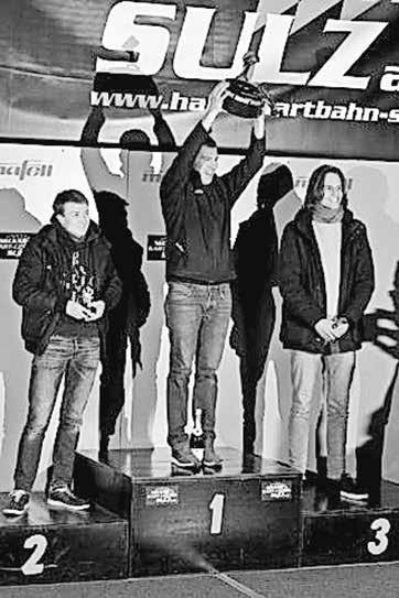 Seite 8 Mitteilungsblatt der Gemeinde Altdorf 5. Januar 2018 Aaron Baufeld wurde mit nur knappem Abstand Zweiter und Tim Stefany durfte als Dritter auf das Podium.