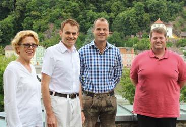 2017 Herr Novica Nikolic, der in der Kleinen Klingergasse in Passau eine Änderungsschneiderei hat. Wöchentlich abwechselnd besucht der die Heime und nimmt die Aufträge der Bewohner mit.