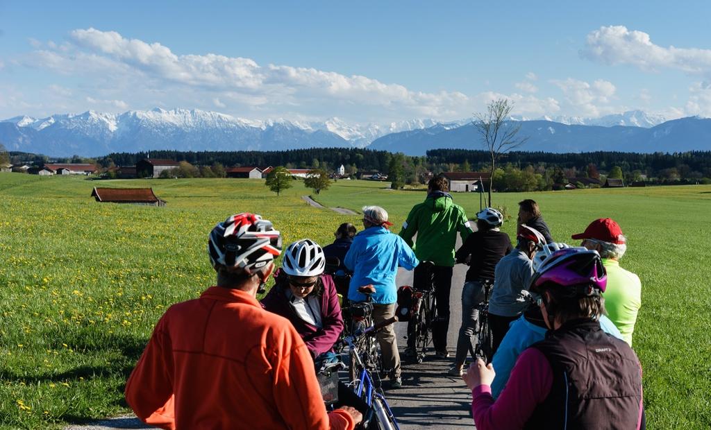 Tourenprogramm 2017 Der ADFC Weilheim-Schongau bietet diverse Touren mit unterschiedlichen Anforderungsprofilen an. Sofern nicht anders angegeben, handelt es sich um Trekkingrad-Touren.