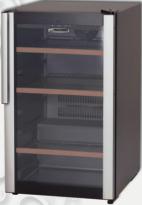 Armoire frigorifique à vin type WINE 32 Dans le modèle 32/1, la température peut être variée dans plusieurs zones de température, p. ex. 10 C au sol et 18 C tout en haut de l'armoire.