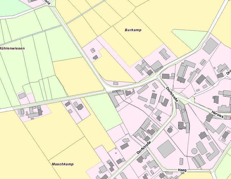 Abb. 2: Grundstücksansicht und Lage in Wierstorf Das Grundstück ist mit einem freistehenden Einfamilienhaus und einem Nebengebäude (Stall mit Garage) bebaut.
