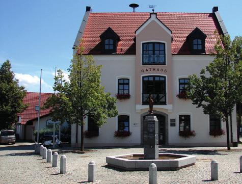 Landrat Peter Dreier hat die zweitgrößte Kommune im Landkreis auch schon als Heimat für das Grüne Zentrum ins Spiel gebracht, falls es in Landshut nichts werden sollte.