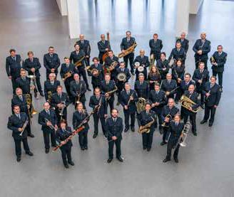 Das Bundespolizeiorchester München Insgesamt gehören dem Bundespolizeiorchester München 46 Berufsmusiker an.