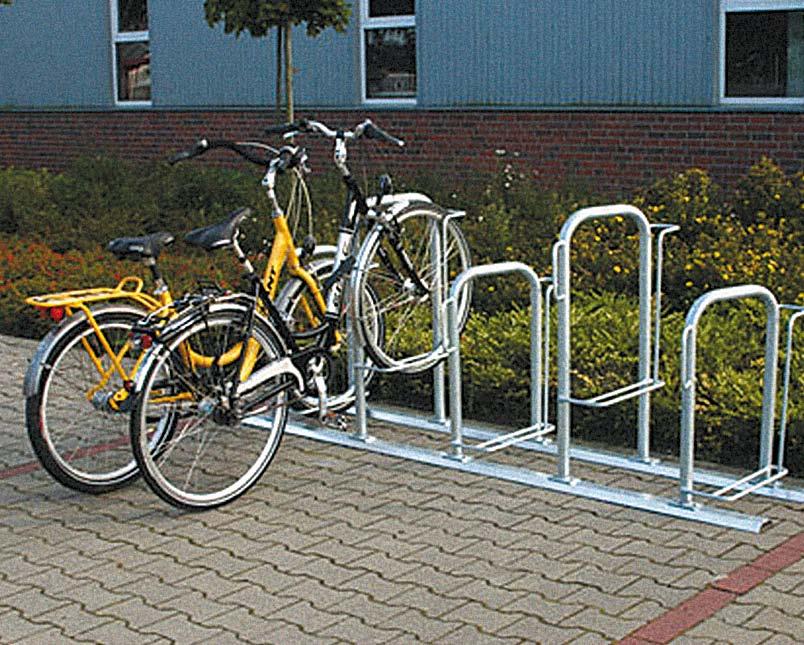 Je tiež dôležité, aby cyklo-parkoviská a ich značenie boli začlenené do siete cyklistických chodníkov a trás bez toho, aby sa vytvárali obchádzky v rámci siete cyklotrás mesta.