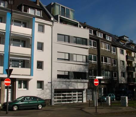 Baulücken in Köln Follerstraße 50 (südliche Altstadt) ehemalige Kriegsruine Architektin: Ute Piroeth /
