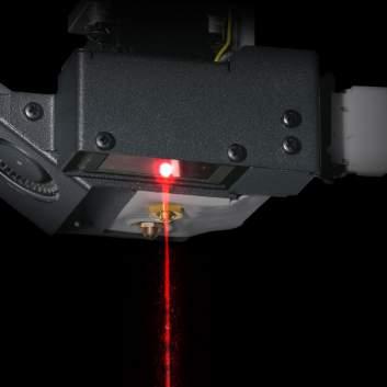 Laser-unterstütze Bauprozesskontrolle Mit dem Mark X gelingt Ihnen ein Durchbruch in Bezug auf Qualität und Präzision im 3D Druck.