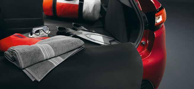 Die Wanne schützt effektiv den Originalteppich und passt sich perfekt an die Form des Kofferraums Ihres Fahrzeugs an.