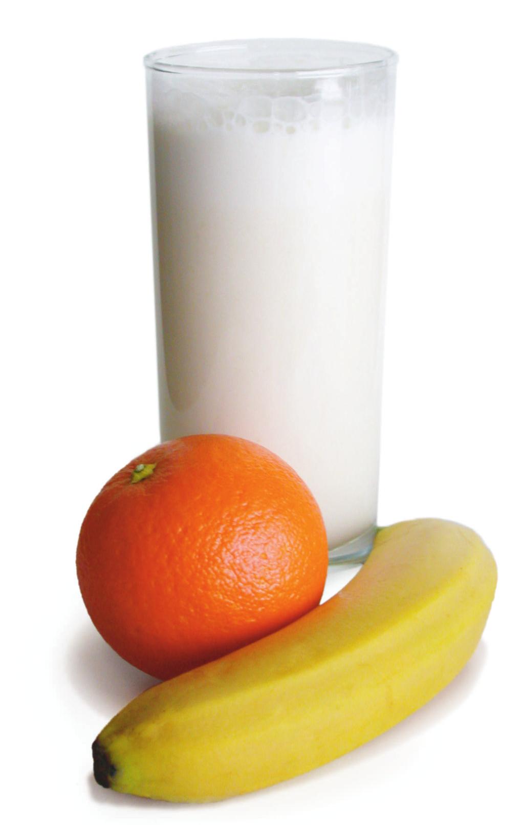 2 Orangen 1 Banane 1 Glas Milch 1 Eßlöffel Zucker Orangen auspressen; Orangen, Banane, Milch und Zucker im mixer verquirlen.