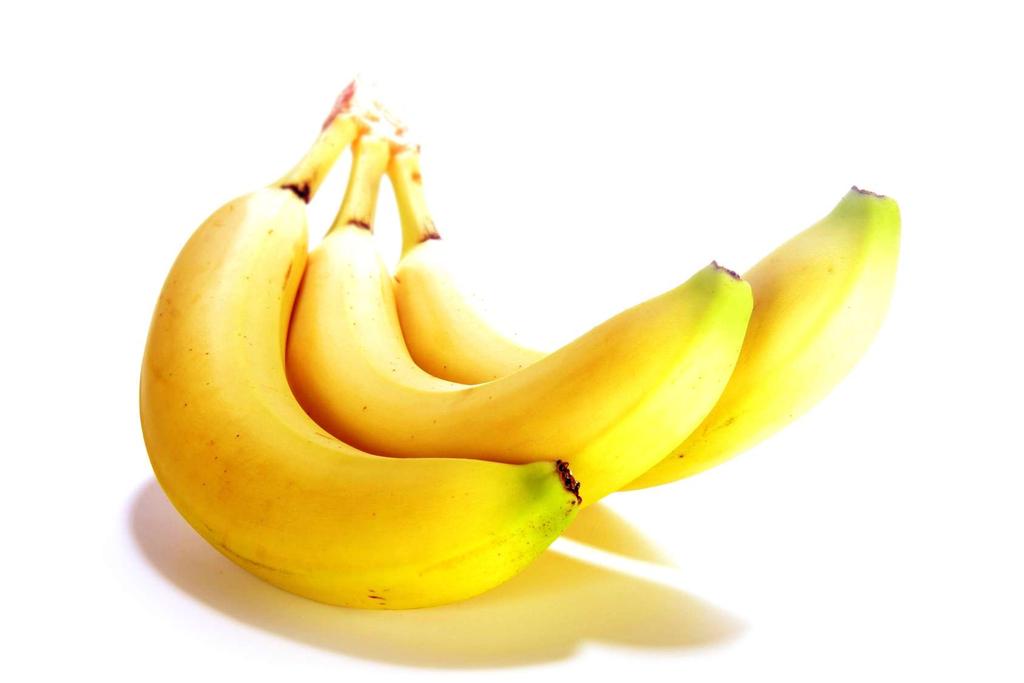 Süßspeisen Bananen im Teigmantel 4 Portionen Tipp 12 reife Bananen 120 g Mehl 1/8 l Wasser 2 Eßlöffel Öl 1 Eßlöffel Zucker 2 Tl Backpulver Fett zum Ausbacken Aus dem Mehl, Wasser, Öl, Backpulver und