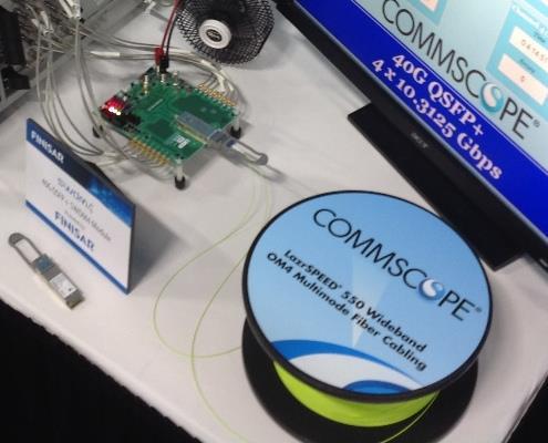 Im September 2015 demonstrierte CommScope auf der der Konferenz von Industry Consulting Service International (BICSI) in Las Vegas (USA) den fehlerfreien Betrieb des Finisar-Transceivers 40G-SWDM4