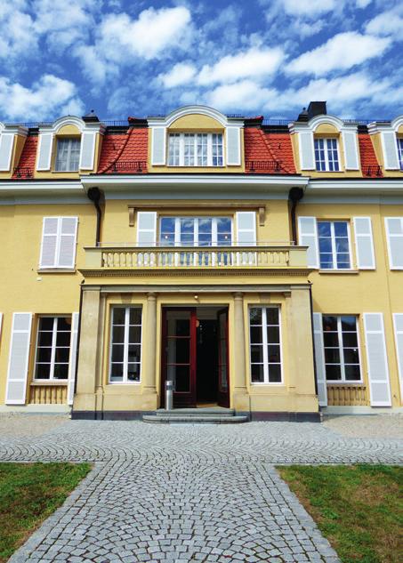 Allianz Global Investors Summer Academy 2017 Veranstaltungsort 1904 als Landhaus erbaut, wurde die Villa nach dem Krieg mehrere Jahre als Kinderklinik genutzt, war ein Schulungszentrum der Bundeswehr