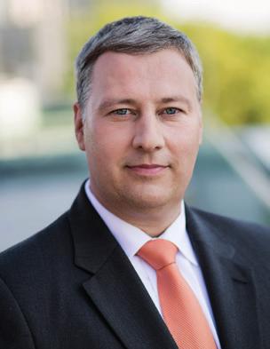 Allianz Global Investors Summer Academy 2017 Referenten Thomas Knigge Thomas Knigge begann seine berufliche Karriere im Jahre 1998 als Portfoliomanager für Gemischte Mandate bei der Dresdner Bank im