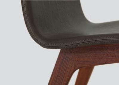 TURNTABLE// table, American walnut, solid wood MORPH// chair, frame American walnut, solid wood fully upholstered leather Jepard