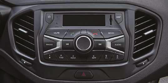 Lautsprechern. Die Ausstattung Luxus bietet ein Multimedia-System mit 7-Zoll Touchscreen-Farbdisplay.