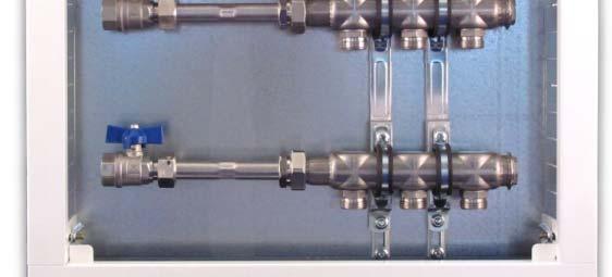 Primärseite: 2 Stück Kugelhähne (DVGW) 1 mit lösbarer Verschraubung Sekundärseite: ¾ AG mit Konus, passend für Klemmringverschraubungen Edelstahl Schrank: strawa Unterputzschrank Typ 84, verzinkt