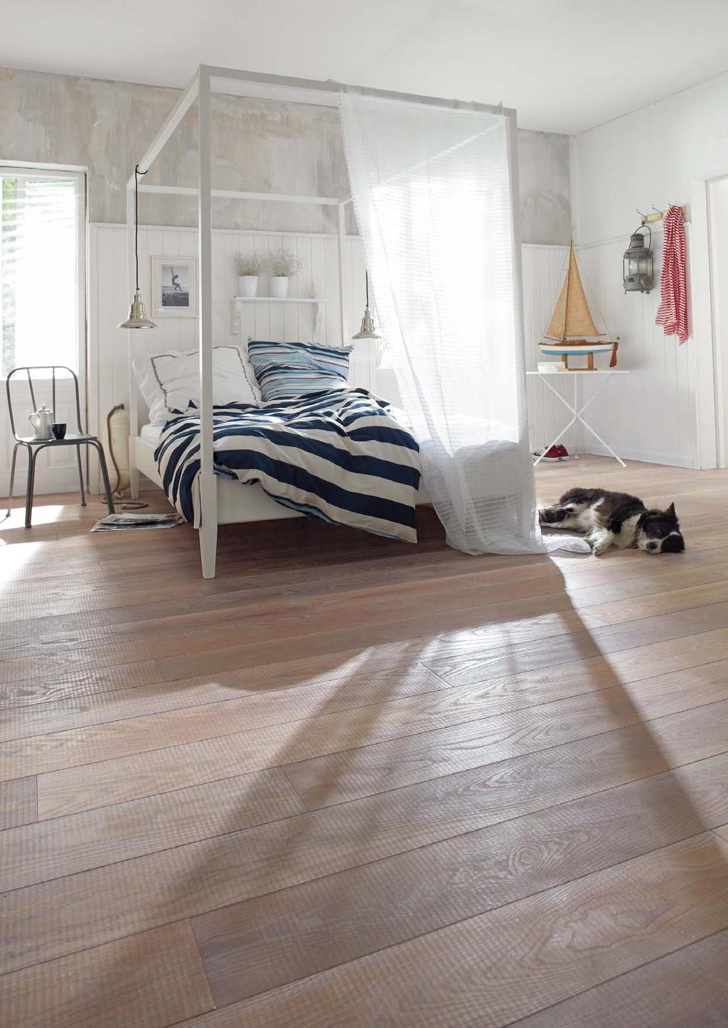 NACHHALTIGKEIT Echtholz verleiht Räumen eine warme Ausstrahlung, die mit keinem anderen Material so zu erreichen ist.