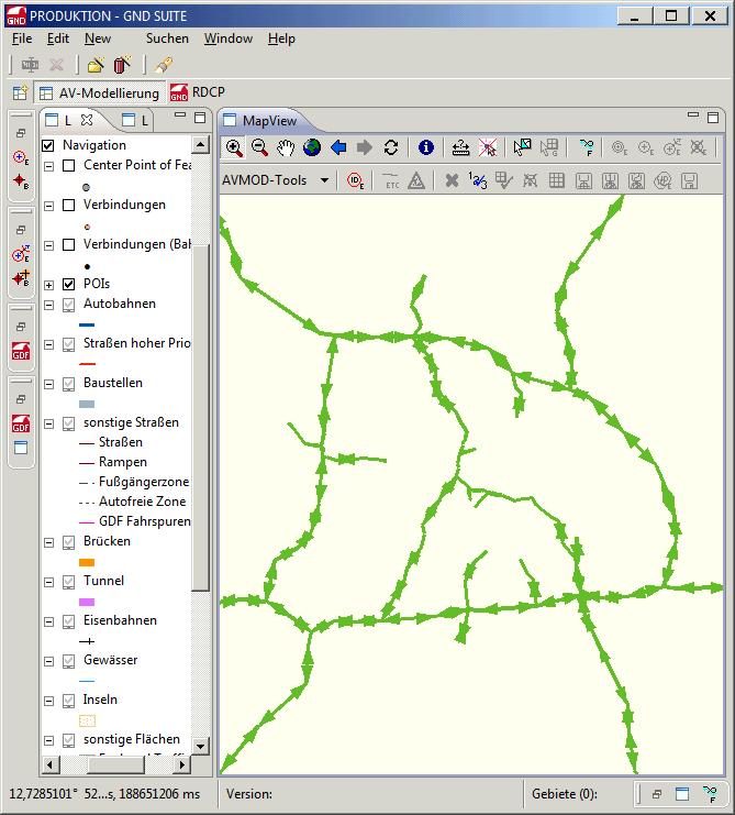 Geodaten & GIS bei Toll Collect! Grunddatenmanagementsystem als führende GIS-Applikation auf Basis proprietärer Software Änderungserkennung! Datenbasis von kommerziellen Kartenanbietern!