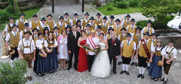 Hochzeit von Karin und Johann Schnirzer Am 4. Juni 2011 war es endlich so weit. Unsere Marketenderin Karin Schnirzer (geb.