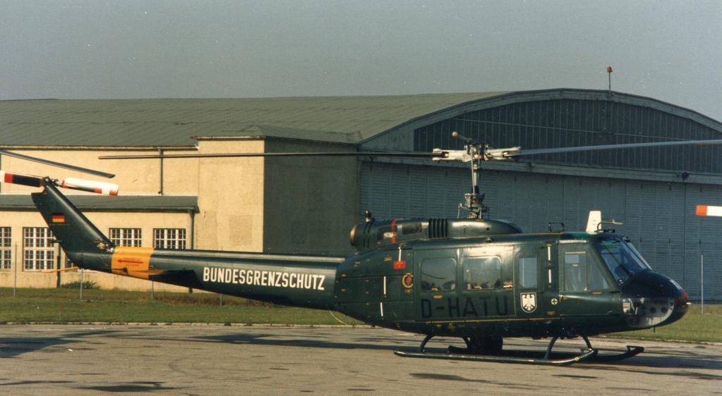 Ab April 1966 wurde hier Umschulung von Hubschrauberführern auf neuen Bell UH-1B für den Einsatz in Vietnam aufgebaut.