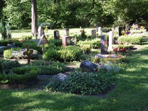 Grabarten URNEN-REIHENGRAB In dieser Grabstätte kann nur eine Urne beigesetzt werden, d. h. es besteht kein Nachbettungsrecht.