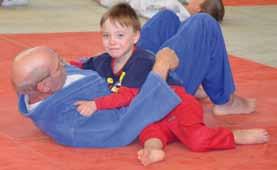 103 Ein Glücksfall war, dass mit Wilfried Selle ein Judo-Trainer mit C-Lizenz und 1.