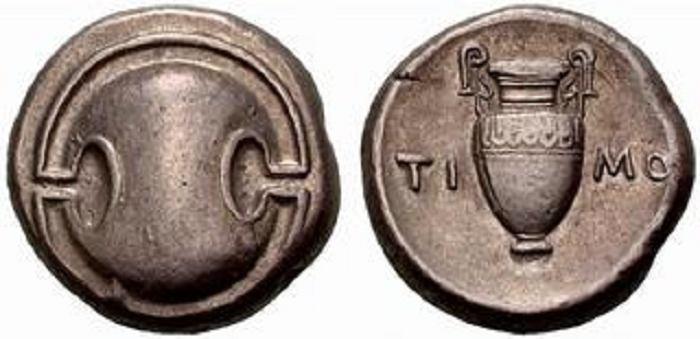 400-380 v. Chr. Av: Kopf des Apollon mit Lorbeerkranz n. r. Rv: KHF/IN[IWN] - DAMAS Dreifuß. May 55 (Av. stgl.) und 54c (Rv.