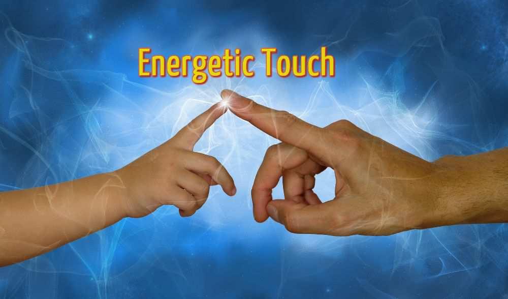 Energetic Touch Fast jeder hat schon einmal die Erfahrung gemacht, dass ihn bei der unerwarteten Berührung der Hände einer fremden Person ein kleiner energetischer Impuls getroffen hat.