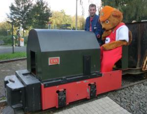 03.06. 14:00-17:00 Verkehrssicherheitstag auf dem Gelände des Gruben- und Feldbahnmuseums Zeche Theresia 3-10 J. Zugang über Nachtigallstraße mit Hörnis kunterbuntem Spiel-Spaß-Lernprogramm 09.06. 11:00 14.