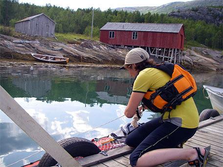 zugänglichen Fjord mit unseren Kajaks erkunden.