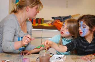 Mehrgenerationenhaus Rendsburg Offene Kinderbetreuung Jeden Dienstag und Mittwoch Nachmittag von 14.30 bis 17.00 Uhr betreuen und fördern kreative Fachkräfte Ihre Kinder.