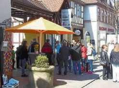 die Bachstraße von inmündung Kornstraße bis Kreuzung Kauschrübenstraße. Bitte nutzen Sie als Besucher die zahlreichen kostenlosen Parkplätze in der Peripherie.