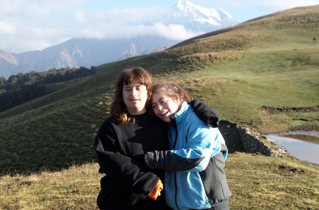 11 Interview Interview mit Irit, die in Indien auf Berge gestiegen ist Irit Regev ist 29 Jahre alt. Sie lebt in Israel.
