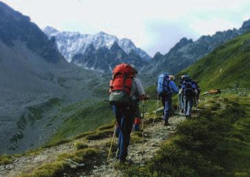 Auf letzterem Wegstück recken sich weitere mächtige Kaunergratgipfel wie Kleiner Dristkogel (2934 m), Großer Dristkogel (3058 m), Gsallkopf (3277 m) und Schweikert (2879 m).