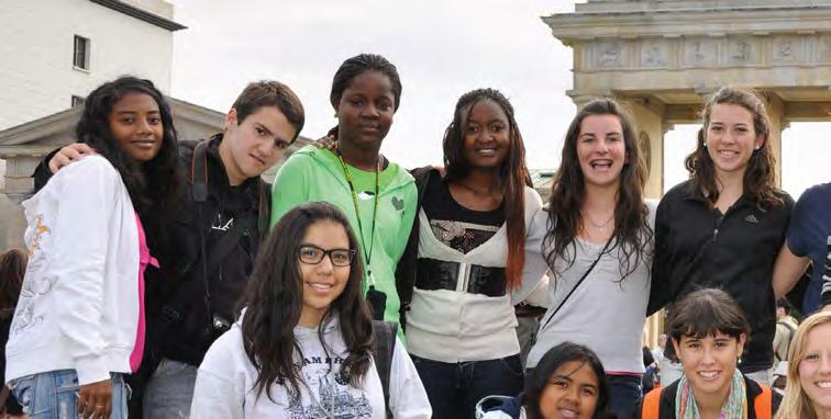 12 Prämienprogramm Deutschland Plus Zielsetzung Das Programm»Deutschland Plus«hat folgende Ziele: Förderung der Deutschkenntnisse ausländischer Schülerinnen und Schüler Vermittlung eines aktuellen