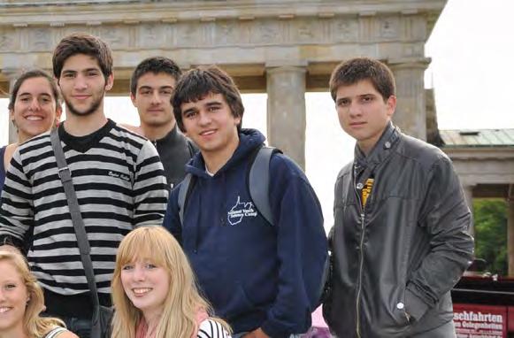 13 Internationales Preisträgerprogramm Zielsetzung Das Internationale Preisträgerprogramm hat folgende Ziele: Förderung der Deutschkenntnisse ausländischer Schülerinnen und Schüler Vermittlung eines