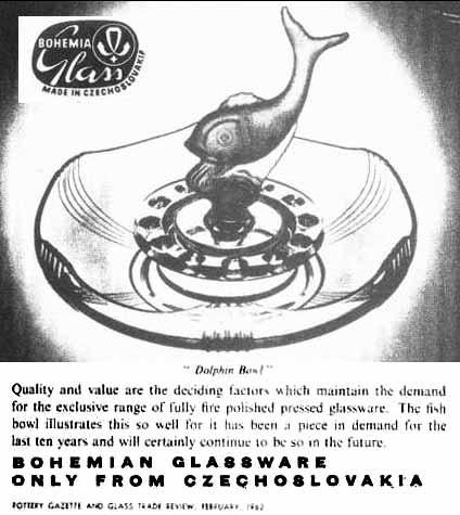 com) hat dazu eine Anzeige gefunden: Pottery Gazette & Glass Trade Review, February 1962. Abb. 2004-2-01/006 Tafelaufsatz für Blumen mit Delphin (?