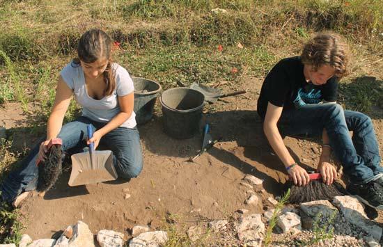Archäologie zum Mitmachen Helft mit bei der Erforschung einer der größten römischen Villen nördlich der Alpen!
