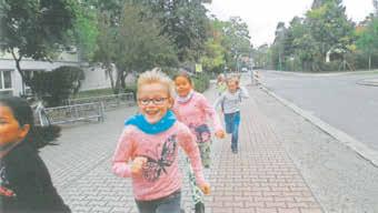 Stadt Herzberg (Elster) Sport im Hort - 6 - Nr. 22/2017 Sportlich geht das neue Schuljahr für alle Kinder des städtischen Bewegungshortes Fit for fun los.