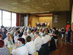 Die preisgekrönten Ensembles der Musikschule Unterer Neckar mit eigenem Sinfonieorchester und die SBF-Bigband haben das Publikum auf hohem Niveau unterhalten.