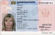Als Nachweis über die Registrierung erhalten Asylsuchende einen Ankunftsausweis (oder Ankunftsnachweis) in der für sie zuständigen Aufnahmeeinrichtung, Ankunftszentrum oder Außenstelle des