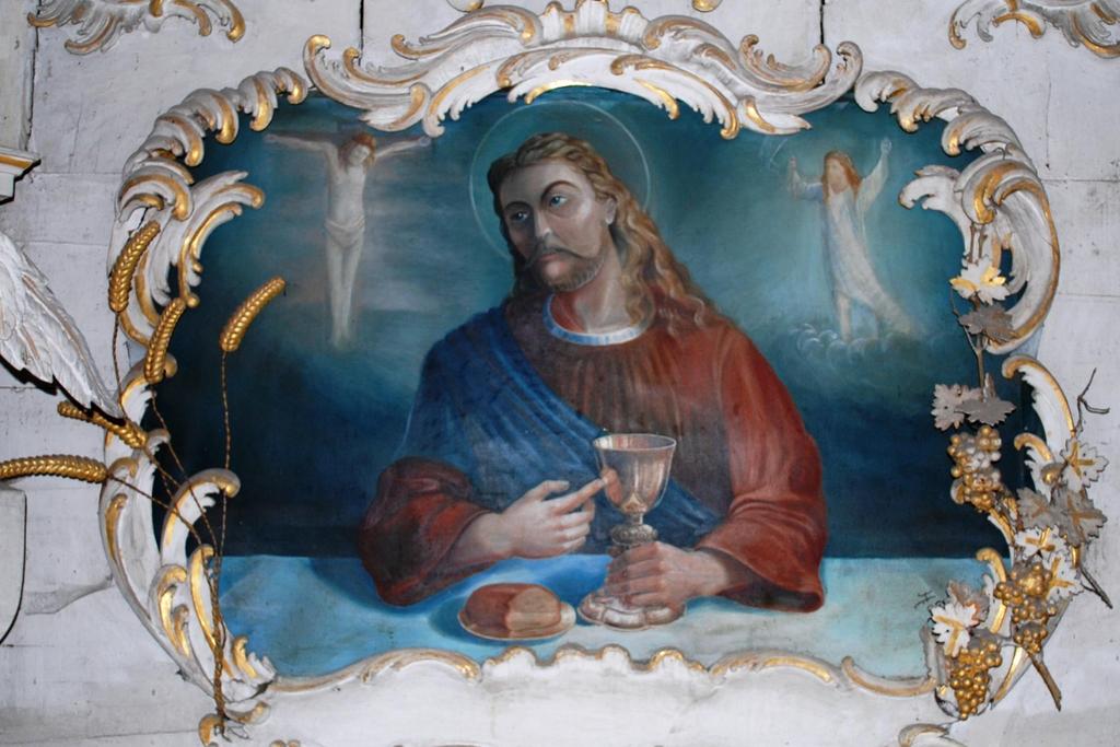 1820 ist das Altargemälde fertiggestellt worden. Das Bild stellt die Einsetzung des Abendmahls durch Jesus dar.