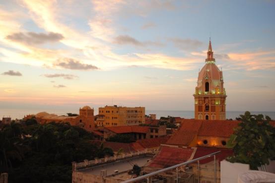 Tag 19 Fahrt nach Cartagena & City Tour mit La Popa & San Felipe Nach dem Frühstück fahren Sie die Küste entlang vorbei an der Metropole Barranquilla nach Cartagena de Indias, die sogenannte Perle