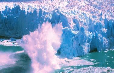 Links oben: Perito Moreno Gletscher, El Calafate Links unten: Wanderung in der Atacama-Wüste Rechts Mitte: TARUK Gründer Johannes Haape im chilenischen Torres del Paine Nationalpark.