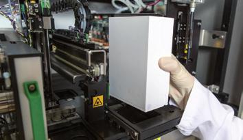Automation des Gold-Standards cobas u 701 Effiziente Sedimentanalyse durch mikro skopische Bilder und Vollautomation.