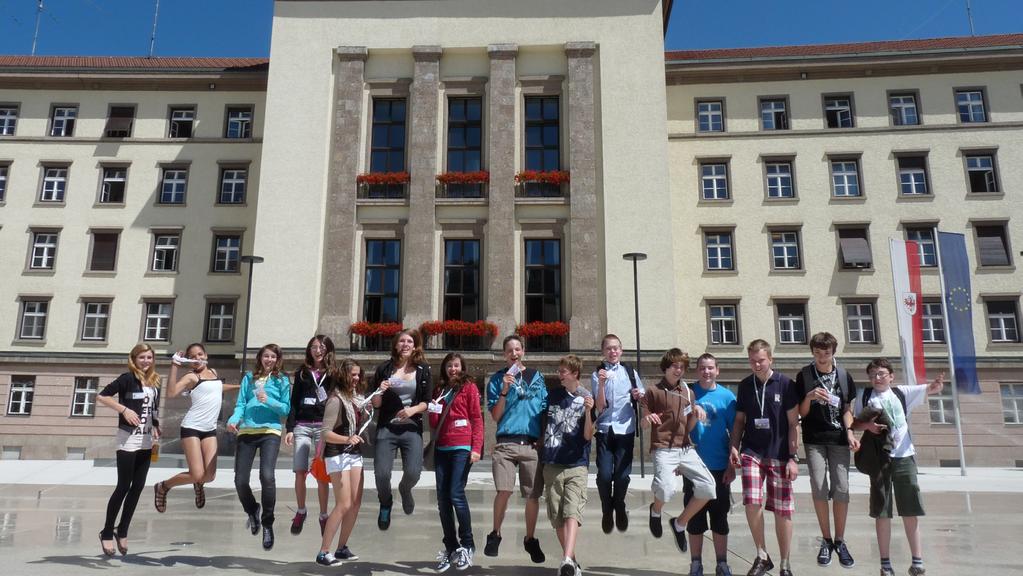 der Pädagogischen Hochschule Tirol besuchen heute die Demokratiewerkstatt
